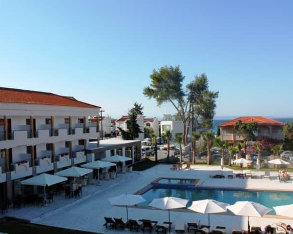 1449304590Hanioti Melathron Hotel Barcino (2)